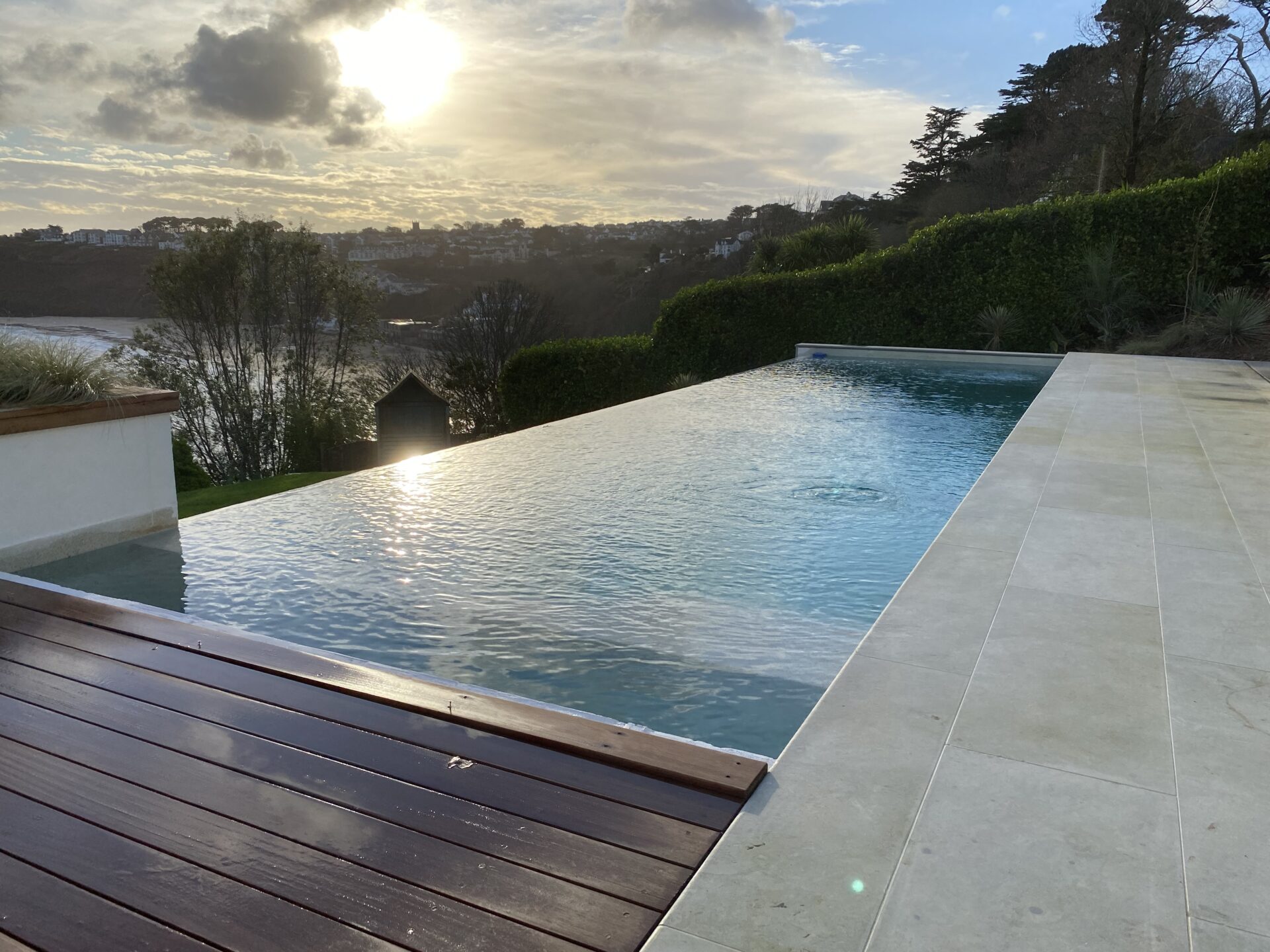 Limestone_tile_St_ives_Cornwall_tiling_swimming_pool